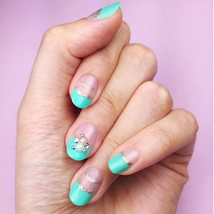 18 Beautiful Green Nails for Fall - A Japanese inspired nail art design featuring green tips.