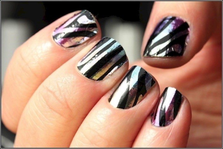 20 Metallic Nails - Looking wild with a metallic zebra pattern.