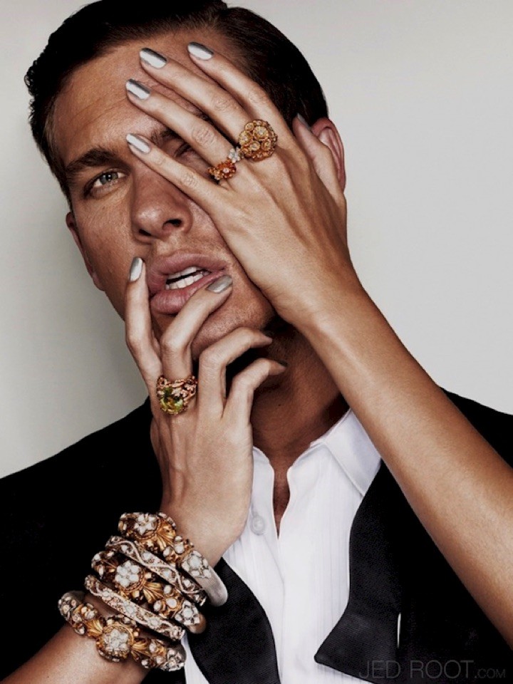 20 Metallic Nails - Metallic nails look so great your man won't know what hit him.