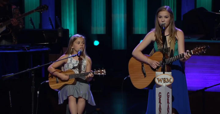 Lennon and Maisy Sing "Ring of Fire" Cover at Grand Ole Opry.
