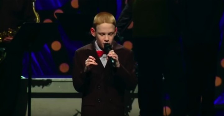 Christopher Duffley sings extraordinary cover of "Lean of Me."