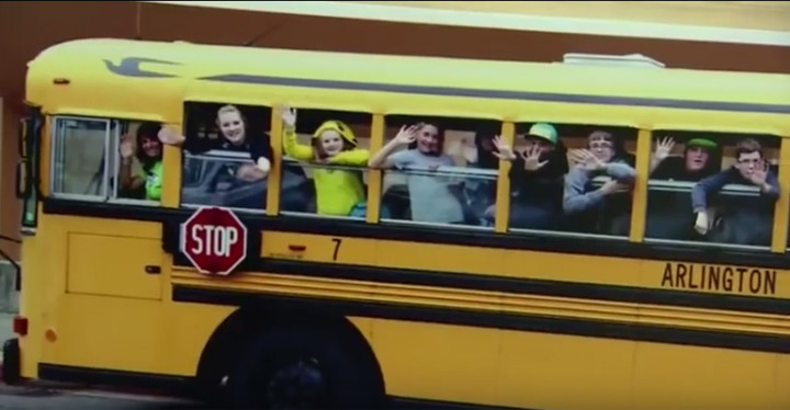 Schoolkids Show Compassion To "Grandma in the Window".