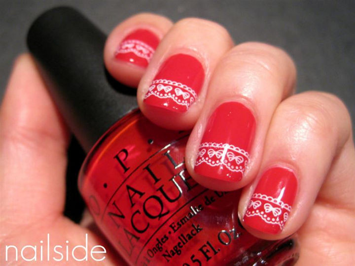 Christmas sweater nails will make you feel all warm and fuzzy.