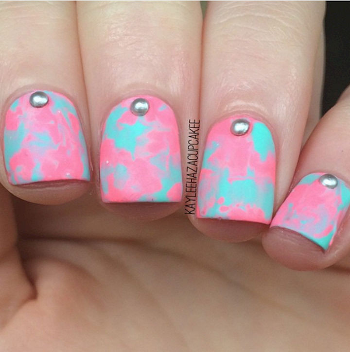 17 Cotton Candy Nails - Cotton candy marbled nails.