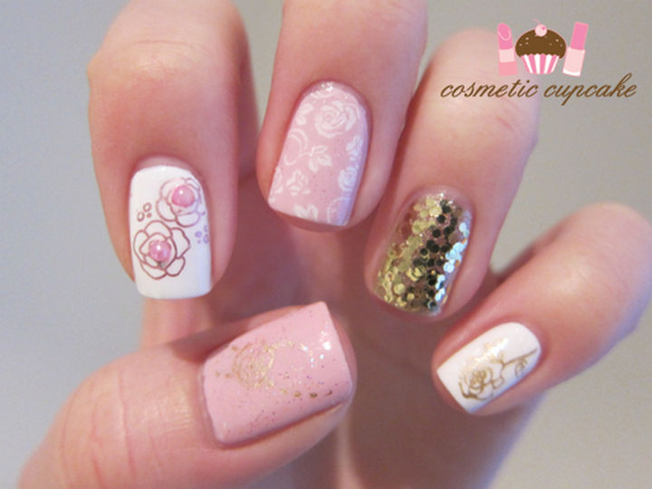 17 Rose Pink Nails - Pink, white, and gold roses with a glitter accent nail.