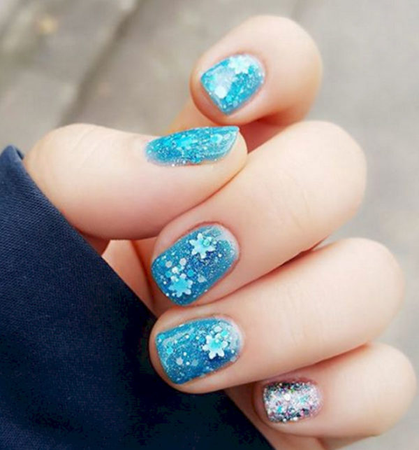 18 Ice Blue Nails That Will Bring out the Snow Queen in All of Us