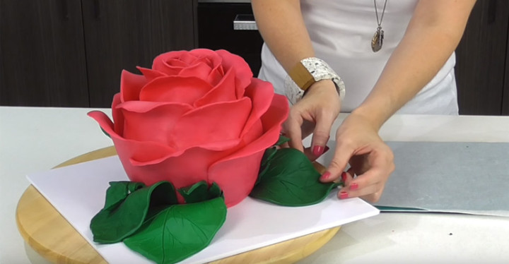 Giant Rose Cake Tutorial - How to Make a Giant Sculpted Rose Cake That Is Simply Beautiful.