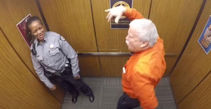 Retiring Officer Dances To Watch Me (WhipNae Nae) in Elevator.