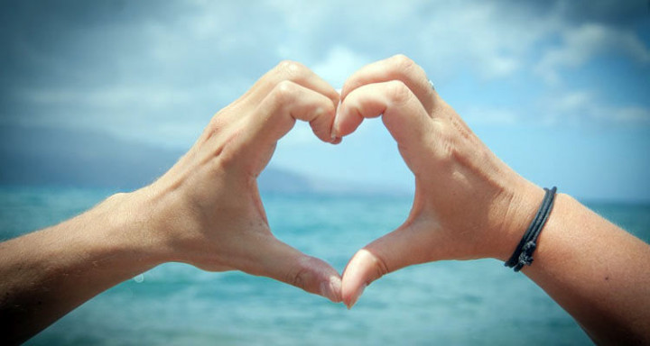 10 Daily Habits of Happy Couples - Say “I love you” and “Have a good day” every morning.