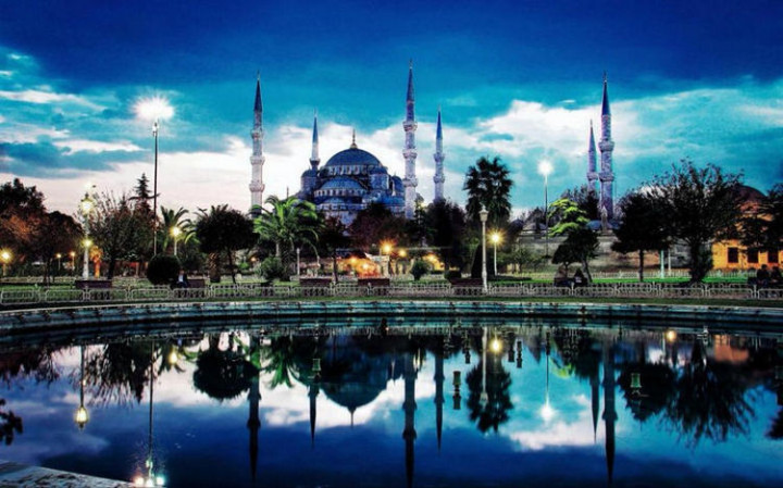 Top 25 Travel Destinations 2016 - Istanbul, Turkey 02.