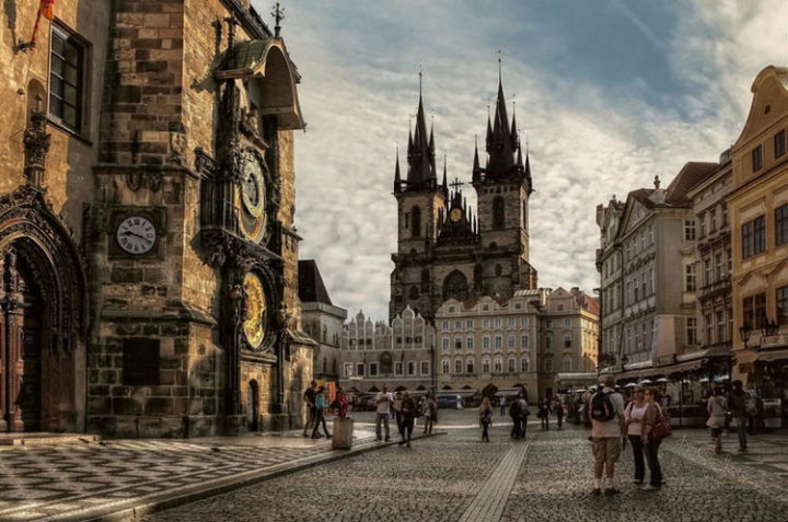Top 25 Travel Destinations 2016 - Prague, Czech Republic 03.