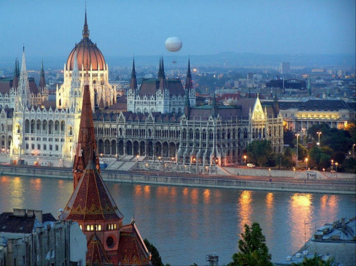 Top 25 Travel Destinations 2016 - Budapest, Hungary 2.