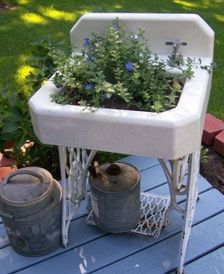 14 DIY Gardening Tips & Projects - Turn an old sink into a planter.