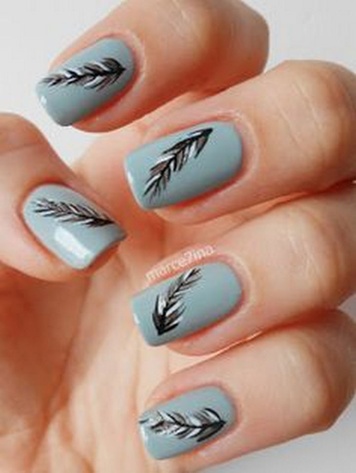 18 Feather Nail Art Designs - Beautiful feathers on every nail.