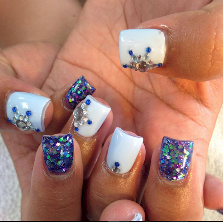 13 Mermaid Nails - Mermaid nails that glitter.