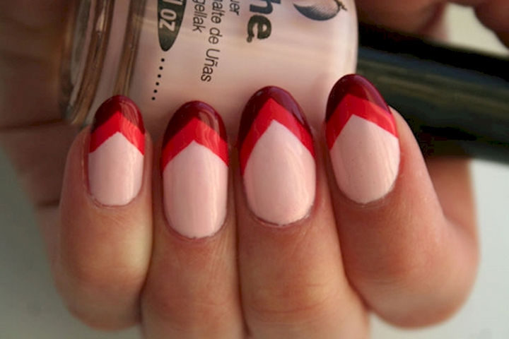 17 Chevron Nails - Get a retro-chic French manicure with a chevron pattern.