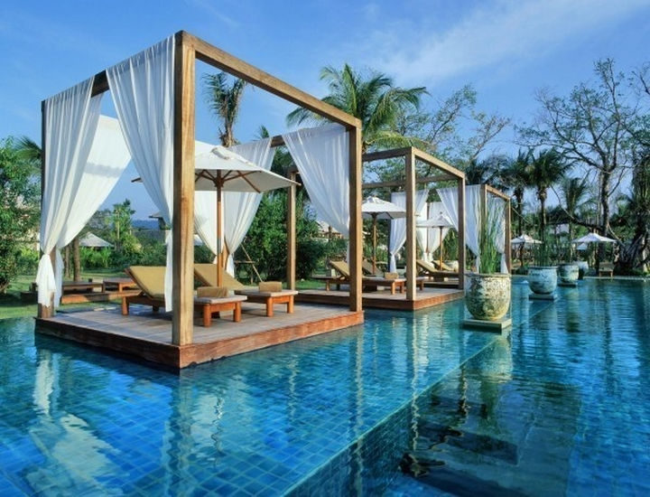 35 Epic Swimming Pools From Around the World - One & Only Reethi Rah Resort in Maldives