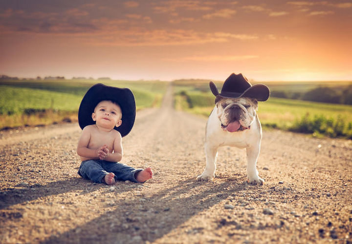 33 Adorable Photos of Dogs and Babies - Country twins.