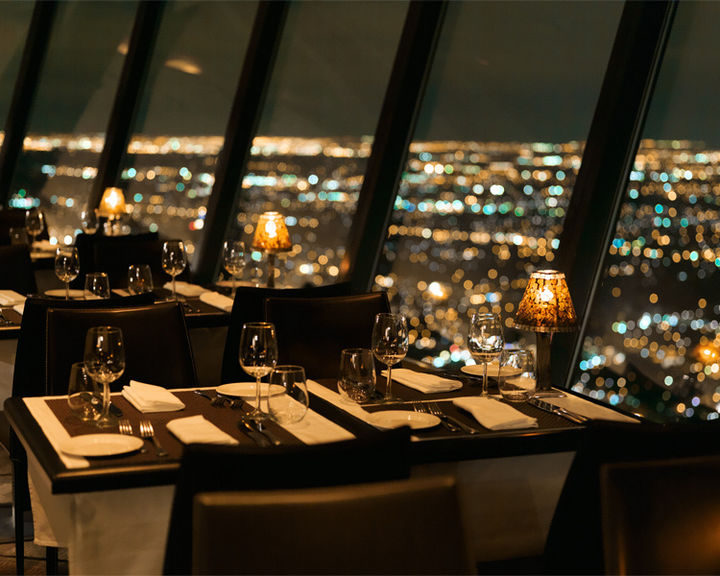39 Amazing Restaurants With a View - 360: The Restaurant at the CN Tower in Toronto, Ontario, Canada.