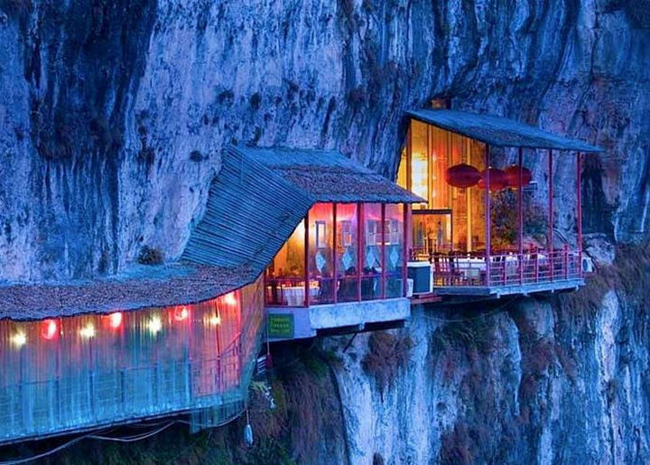 39 Amazing Restaurants With a View - Fangweng in Yichang, China.