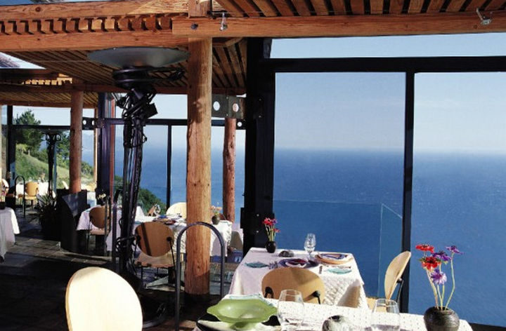 39 Amazing Restaurants With a View - Sierra Mar in Big Sur, California, USA.