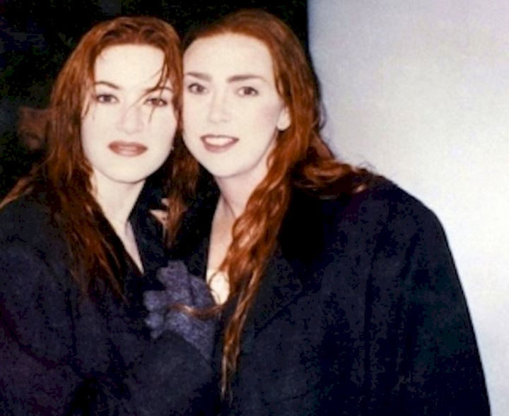 23 Celebrities Hanging Out With Their Stunt Doubles - Kate Winslet with her stunt double of the set of 1997's blockbuster "Titanic."