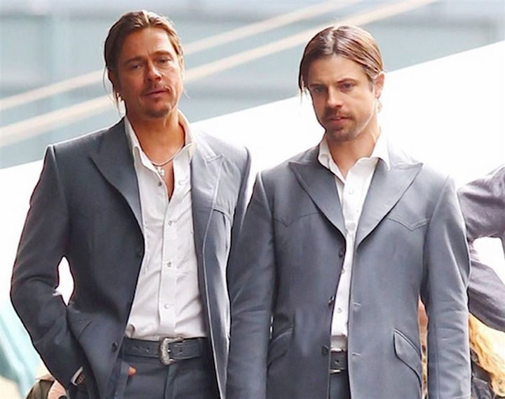 23 Celebrities Hanging Out With Their Stunt Doubles - Brad Pitt and his stunt double on the set of "The Counselor."