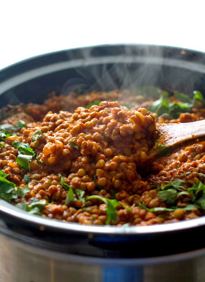 26 Crock Pot Dump Meals - Crockpot red lentil curry.