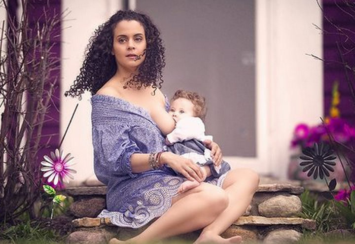 Chicago Photographer, Ivette Ivens, takes photos of breastfeeding mothers.