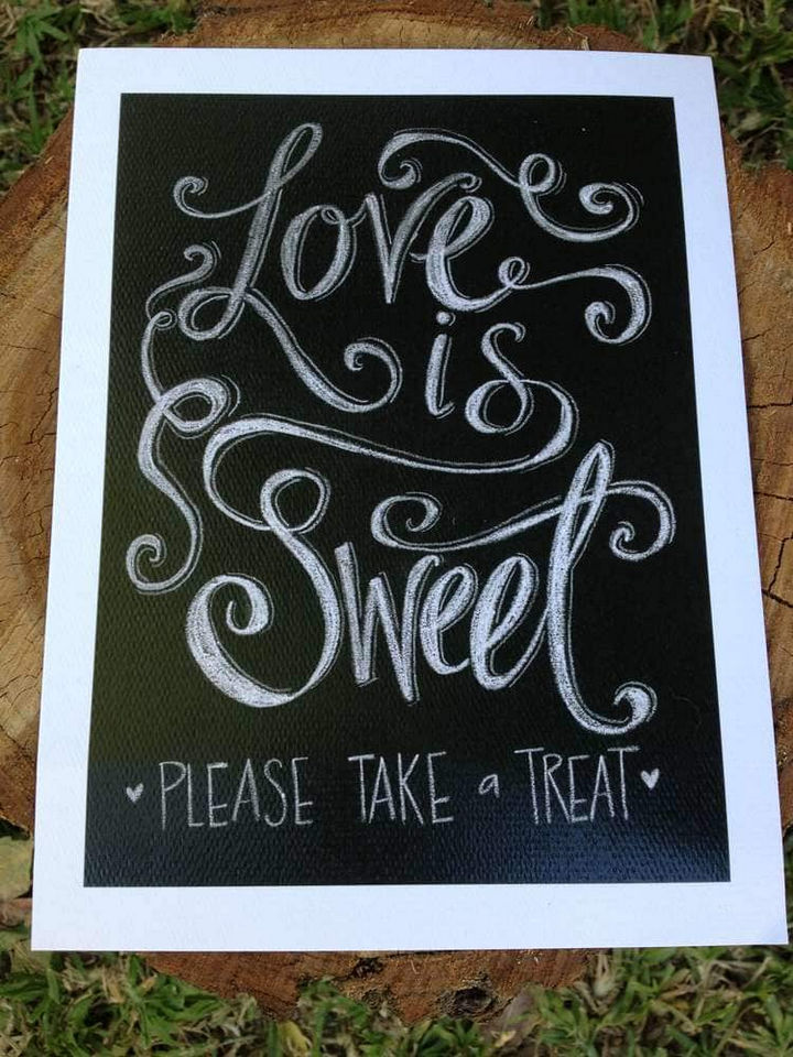 18 DIY Wedding Signs That Are Perfect