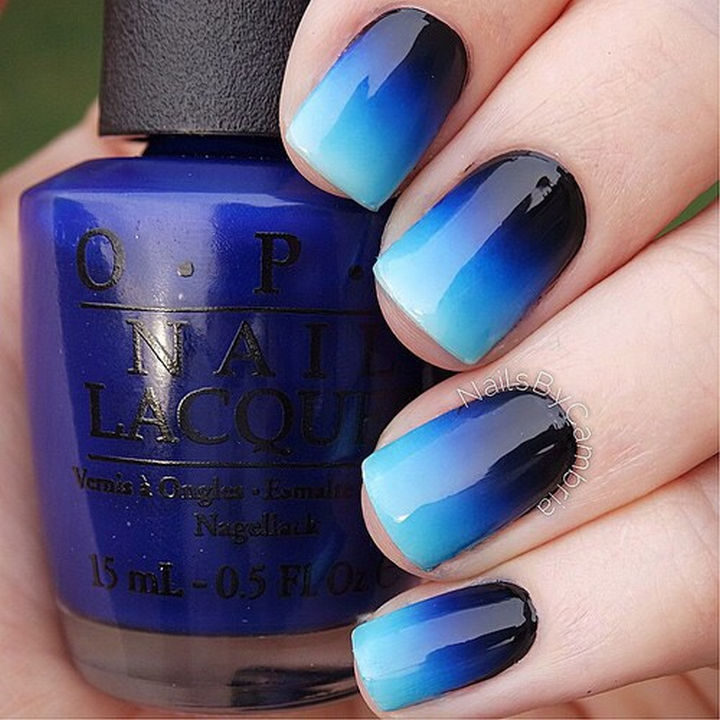 Black to pale blue is such an attractive gradient.