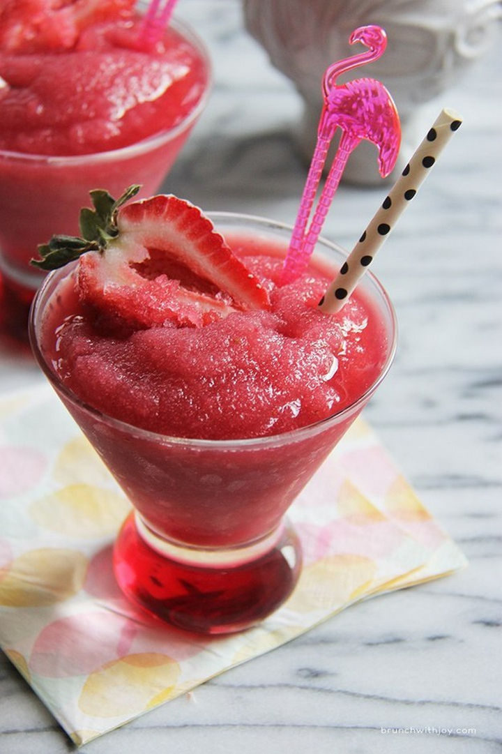 23 Wine Slushies - Strawberry moscato slush recipe.
