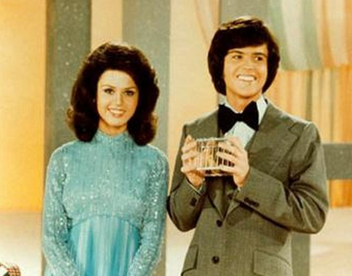 34 Things If You Grew Up in the 60s or 70s - You always looked forward to watching Donnie and Marie's hit show.