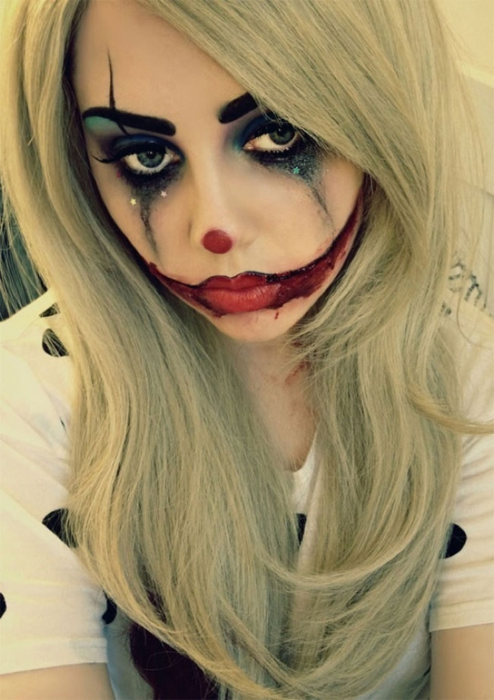 37 Scary Face Halloween Makeup Ideas - Sad clown.