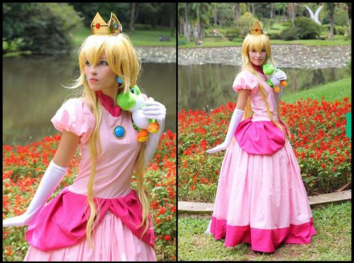 23 Super Mario and Luigi Costumes - This Princess Peach costume is so pretty!