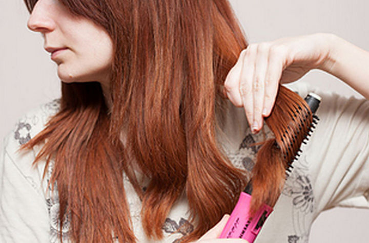 25 Lazy Girl Hair Hacks - Use a hot air brush to dry AND style your hair at the same time.