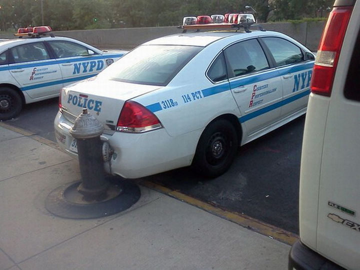 18 Embarrassing Photos - Police officer is going to get teased about this one.