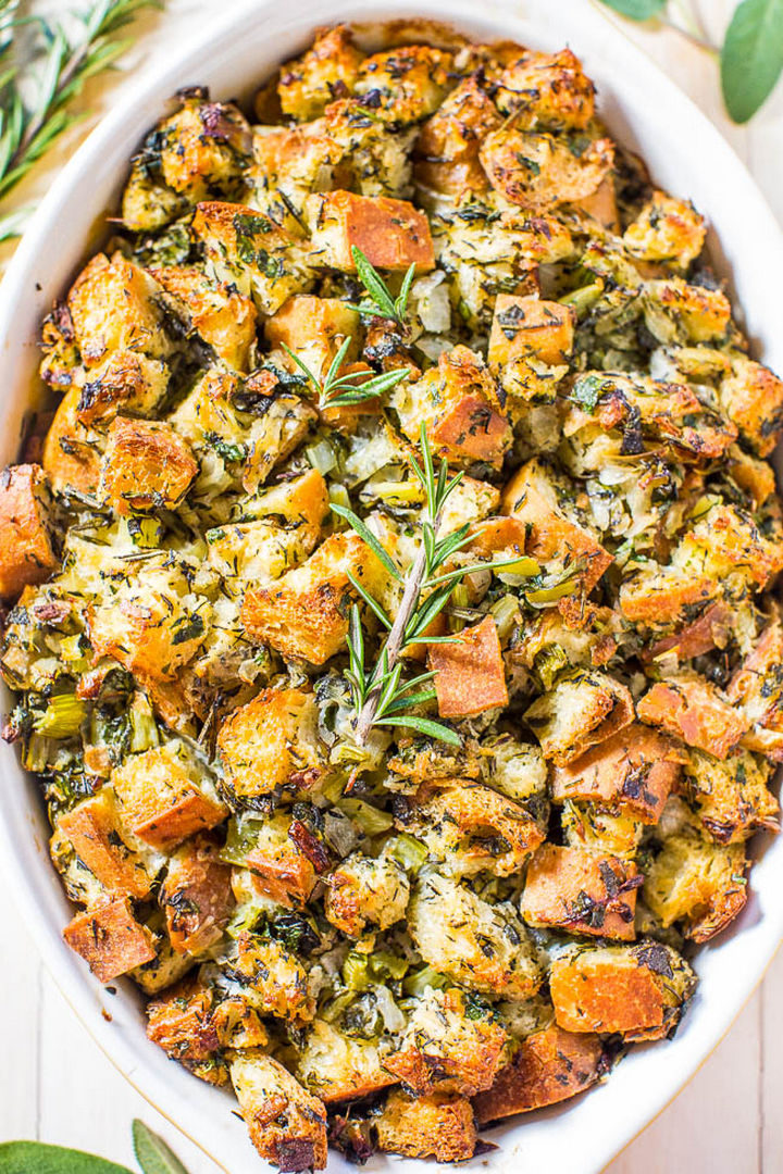 Classic Traditional Thanksgiving Stuffing.