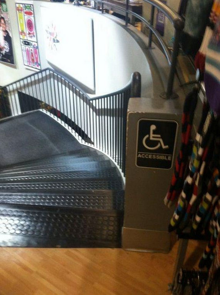 25 People Who Simply Had One Job - Not 100% accessible.