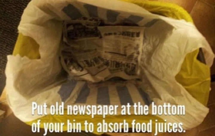 Taking out the garbage can leave a stinky leaky mess but not with this tip.