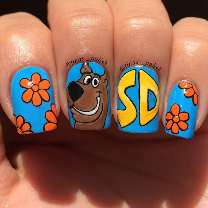 19 Cartoon Nail Art Designs - Scooby-Doo cartoon nails that are old-school cool. Awesome sauce!