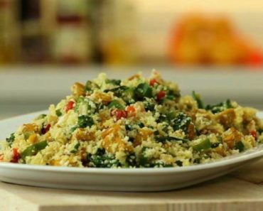 She Gives Traditional Fried Rice a Wholesome Spin by Using Cauliflower Instead of Rice. Yum!!