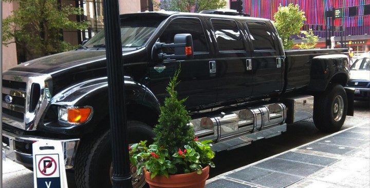 18 Funny Images - One word: overcompensating.