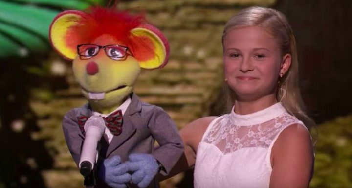 Darci Lynne performs Jackson 5's 'Who’s Lovin' You' with 'Oscar' at America's Got Talent 2017.