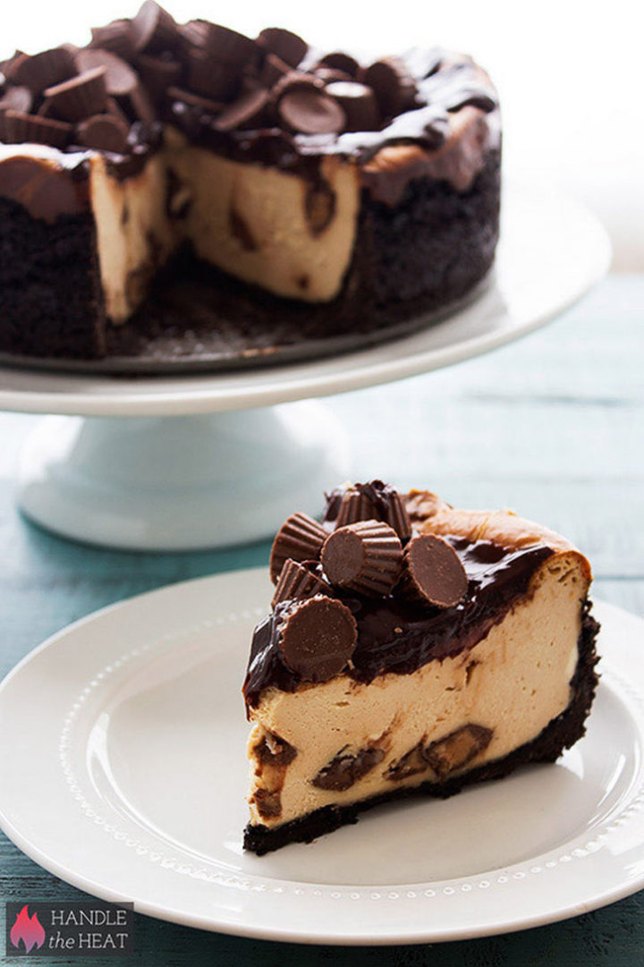 19 Delicious Cheesecake Recipes - Peanut Butter Cup Cheesecake.