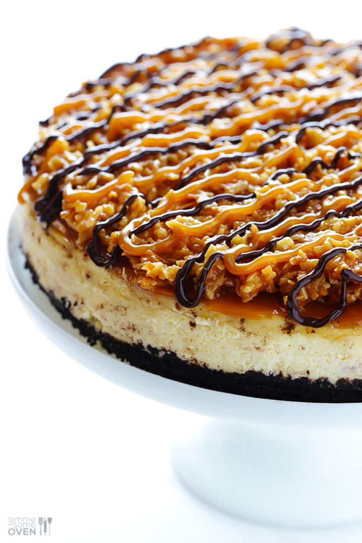 19 Delicious Cheesecake Recipes - Samoa Cheesecake.