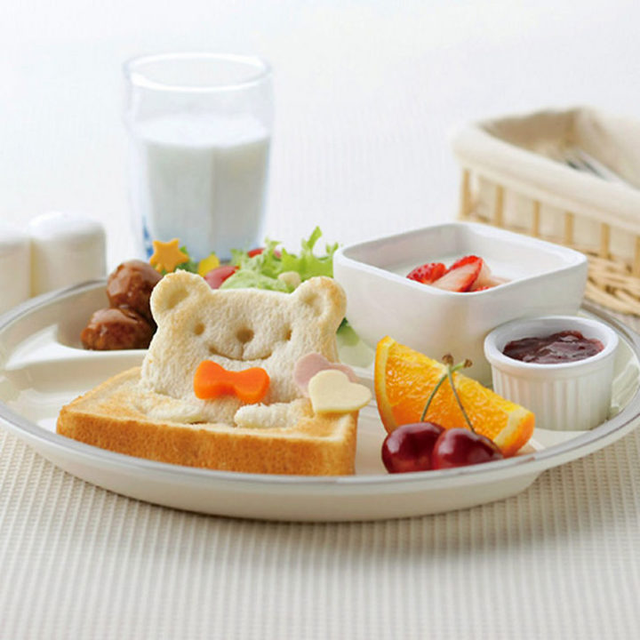 There are several molds including this adorable teddy bear toast mold and a frog mold. Make kid's lunches fun!