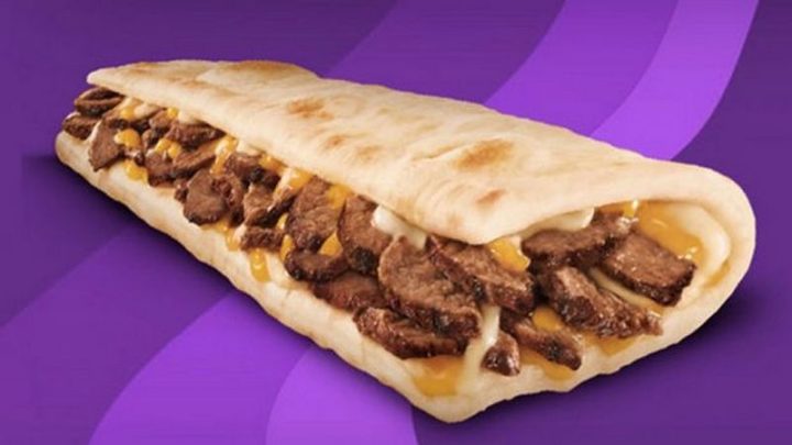 12 Fast Food Items You Should Never Order - Taco Bell Beans and Steak