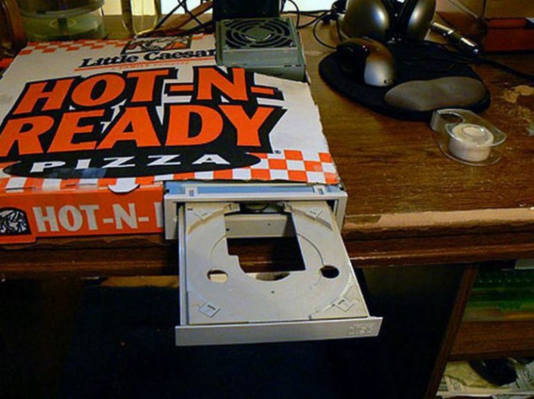 15 DIY Pizza Box Project Ideas for Transforming It Into Awesome Things