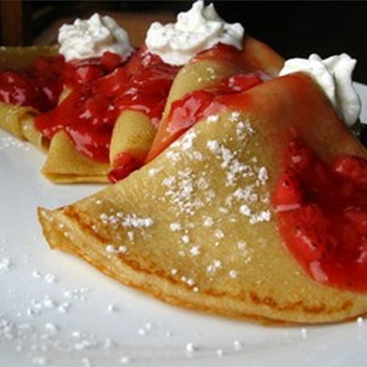 15 Luscious Pancake Recipes - Basic Crepes.
